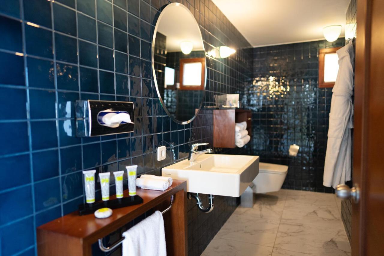 Hotel No81 5*